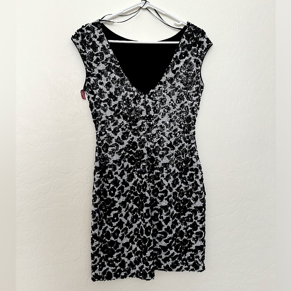 Guess | Black & White Sequin | Dalmatian Cocktail Party Dress | Size 8